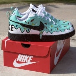 Cop or drop? Follow @snkrclique for more! | 남성 신발, 신발, 스니커즈