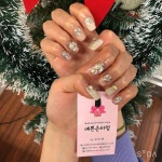 희네일;원디자인 | 가져오신디자인보다 더 블링하게 해드렸어용^^넘넘이쁘네용... 21:00 💅젤네일전문 드릴케어 드릴오프 💅1인샵 꼼꼼시술...