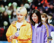 《TWICE & iTZY × BOYS》 on Instagram: “《jeongyeon × jeonghan》 ㅤ sporty couple part II 😆💜💛 i forgot that i...