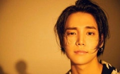 Gambar Selebritas oleh Freddy pada 청옥