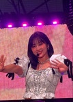 momo 모모 / twice