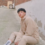 Moji 서지훈 no Instagram: “보온성 소재로 넘나 따듯한 후리스✨ #아이더 #eider #아이더플리스 #아이더후리스 #카우디 #플리스...