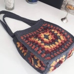 장옥5호보배뜨개방 | Imagem de 가방뜨기 por 진옥 김 | Bolsas de crochê, Tricô e crochê, Bolsa de crochê