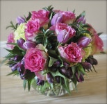 Floral design - fresh flower arrangement - centerpiece. | 꽃