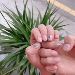 아기낳고 얼굴 한번을 못보다 학동역에 청소기사러 온 김에 얼굴보고 손도 한 한새미❤️ | 네일아트, 네일, 메이크업