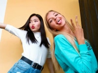 나우 앤 유 컴퍼니(NOW N YOU) | Ideia por 유미 em now united | Fotos de filmes, Cantores famosos, Cantores