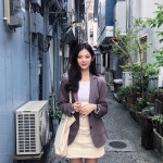 시골징eun여기 | 이가은 on Instagram: “. 엄마 여기 갬성적이지 않아? 아_니 .....쩜쩜쩜 ㅎ” | Trench coat, Coat