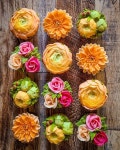 Gomo Cake(고모케이크) | Pin by 옐래나 백 on цветы кремовые in 2023 | Floral cupcakes, Gorgeous cakes, Flower cupcakes