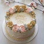 Pin de suna kim em 수제비누 | Bolos decorados com chantilly, Bolos decorados, Bolo