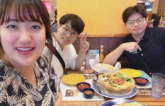 M Camp 뒷풀이 후, 우리는 출퇴근 차량정체를 핑계로 서울에 더 있기로했다. 온더보더 & 나는 예수님이 싫다. at 롯데월드몰....