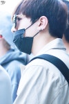 공항성진학원 | 170520 김포공항 입국 선글라스 뒤 예쁜 눈 💕 #데이식스 #DAY6 #성진 #Sungjin #댄스댄스 #DanceDance @day6official | Jins