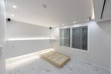 시흥 장곡동 삼환 한진 26평 아파트 인테리어 - 안방 롤스크린 매립 및 주방 구조 변경 (베란다 조리공간) 심플 화이트 리모델링 by 빈스디자인...