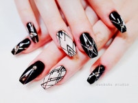네일노리(NAIL NORI) | #nailart#nailswag#nailstagram#notd#gelnails#ジェルネイル#blacknails#lineart#geomatric#naildesigns#nailporn#젤네일#상수#홍대...