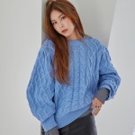 Shop the outfit by clicking the picture 😍짜임도 컬러도💙 요 #니트 는✨ #다크빅토리 에서 구매 가능 합니당...