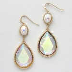미영악세사리의류 | Sabine Earrings in Iridescence on Emma Stine Limited | 악세사리, 의류