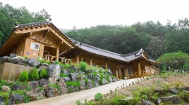 Okcheon Kkotgureumchaeullu Pension | Qantas Hotels Okcheon Kkotgureumchaeullu Pension