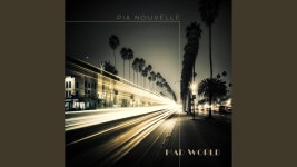 Mad World - Pia Nouvelle: 노래 가사, 뮤직 비디오 및 콘서트