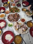 룡쟝족발비빔밥 | 직장에서 3천원씩 걷어서 해먹는 점심 족발 봄동비빔밥