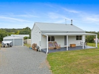 32 Urquhart Street, Gordon, Vic 3345 - Property Details 32 Urquhart Street, Gordon, Vic 3345