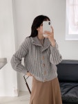 이프지나 떡볶이 니트 가디건 / 세미크롭 단추 카라
