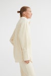 에이치앤엠-셔츠 Ribbed velour shirt 1116585001 | 트렌비 에이치앤엠-셔츠 Ribbed velour shirt 1116585001 | 트렌비 | www.trenbe.com
