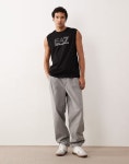 제이엔지이에이 | 이에이세븐(EA7) | 이에이세븐 탱크탑 블랙 Armani Train Visibility Locker geschnittenes Tanktop in Schwarz 210029579SCHWARZ...