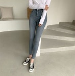 반하이 오리지널 중청 슬림 스키니 _파르크블루 반하이 오리지널 중청 슬림 스키니 _파르크블루 | 36,270원 | 브랜디