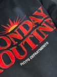 그리핀에듀케이션 | 피지컬 에듀케이션 디파트먼트(PHYSICAL EDUCATION DEPARTMENT) PHYPS® MONDAY ROUTINE COLOR STITCH CREWNECK NAVY - 사이즈 & 후기...