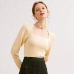 오지(OZIE) Ozie Spell neck square top - 228,000 | 무신사 스토어