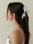 카인더베이비(KINDABABY) cubic point ribbon silver claw - light grey - 후기 | 무신사