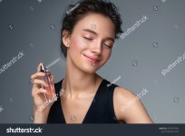 85,456 Scent women 이미지, 스톡 사진 및 벡터 | Shutterstock