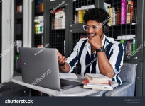 15,628 Online learning man asian 이미지, 스톡 사진 및 벡터 | Shutterstock