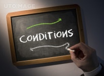 유토이미지 | Hand writing Conditions on chalkboard
