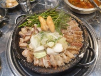 돌막돌판생고기&막창 | 돌판위 곱창