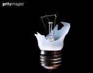 Broken bulb 이미지 (172745237) - 게티이미지뱅크 172745237 - 게티이미지뱅크