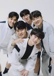 더쿠 - T1 티원 2024 로스터 제오페구케 가족 사진 모음.jpg