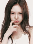 더쿠 - 키라스, 데뷔일 확정...'K팝 최초 말레이시아인' 링링 다음 멤버는?