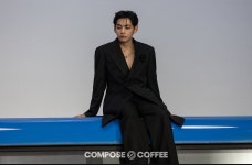 컴포즈커피(compose coffee) 거창점 | 더쿠 - 컴포즈 비하인드 포토 V X COMPOSE COFFEE behind photos #1