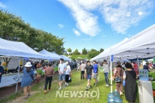 공주시, 충청남도 대표 직거래장터 ‘바로마켓’ 성황리 개장 | 뉴스로