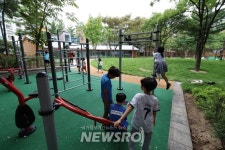 뉴스로 - 지자체가 보인다! - 노원구, 실내놀이터를 품은 중평어린이공원 재개장 노원구, 실내놀이터를 품은 중평어린이공원 재개장