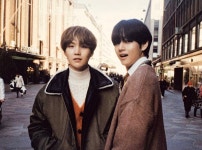 ㅅㅍ 🐯(형아 찰칵) 🐱 나도 찍어줄게 🐯괜찮아요 🐱아 그래?... 나도 찍어줄게 🐯괜찮아요 🐱아 그래? 쓰읍...하하 참......