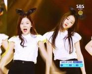 합자회사 지호컴퍼니 | 비쥬얼 합이 잘 어울리는 오마이걸 효정-지호 페어.gif - 스퀘어 카테고리