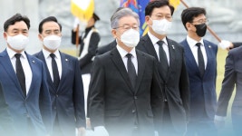 성남중원아름지사 | 與후보 이재명, 중원서 첫 행보…"지사직 사퇴 심사숙고" | 연합뉴스
