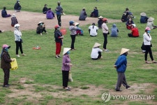 백암슈퍼마켓 자판기 | 베트남 곳곳에 무료 슈퍼마켓·쌀 배급기…코로나 빈곤층에 단비 | 연합뉴스