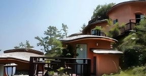 홍스 게스트하우스(Hong's guest house) | 게스트하우스 홍현황토촌, 남해, 한국 - www.trivago.co.kr 홍현황토촌