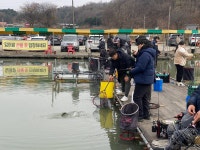 전곡낚시터 유료낚시터 > 송어 대낚,루어 무제한잡이터 : 낚시사랑