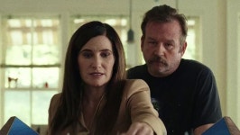 나이브스 아웃: 글래스 어니언 - Glass Onion: A Knives Out Mystery: Puzzle With Intro (German Subtitled) | IMDb...