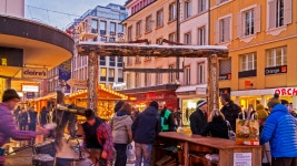 비엘마켓(VL) | Christmas Market Biel | 스위스관광청