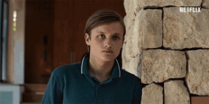 Received A Text Paul Lux GIF - Received A Text Paul Lux Bartosz Tiedemann - GIF 탐색 및 공유