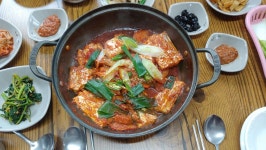 모슬포 항구 식당